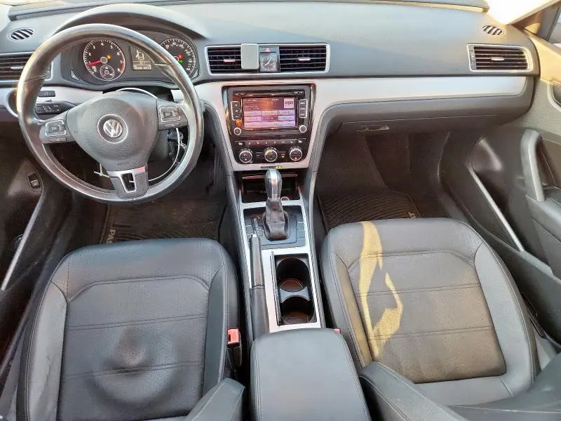 2012 VOLKSWAGEN PASSAT SE