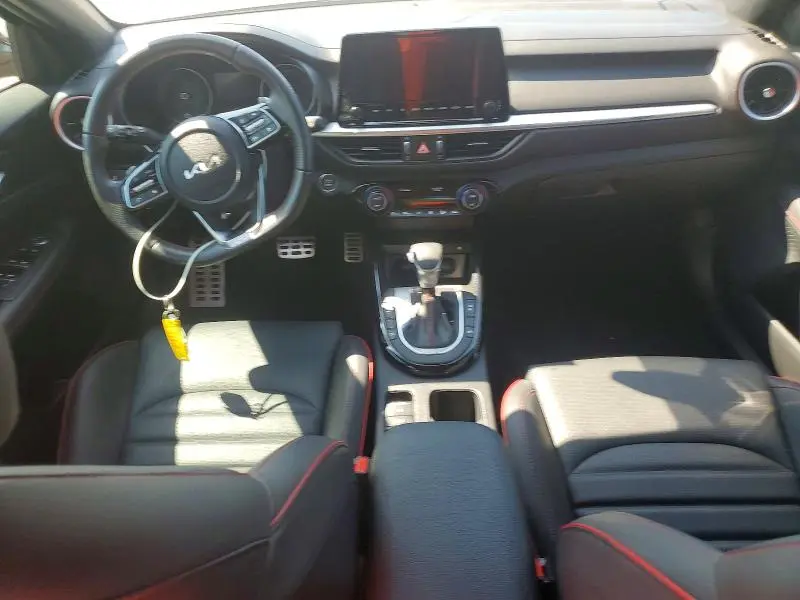 2024 KIA FORTE GT  