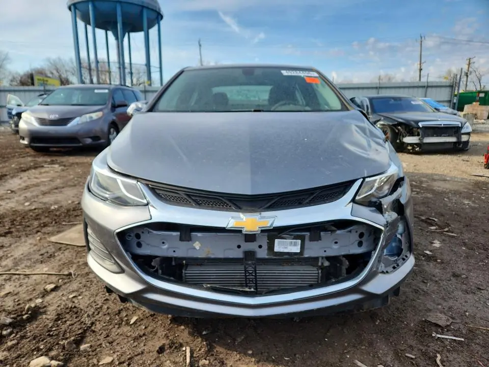 2019 CHEVROLET CRUZE LT  
