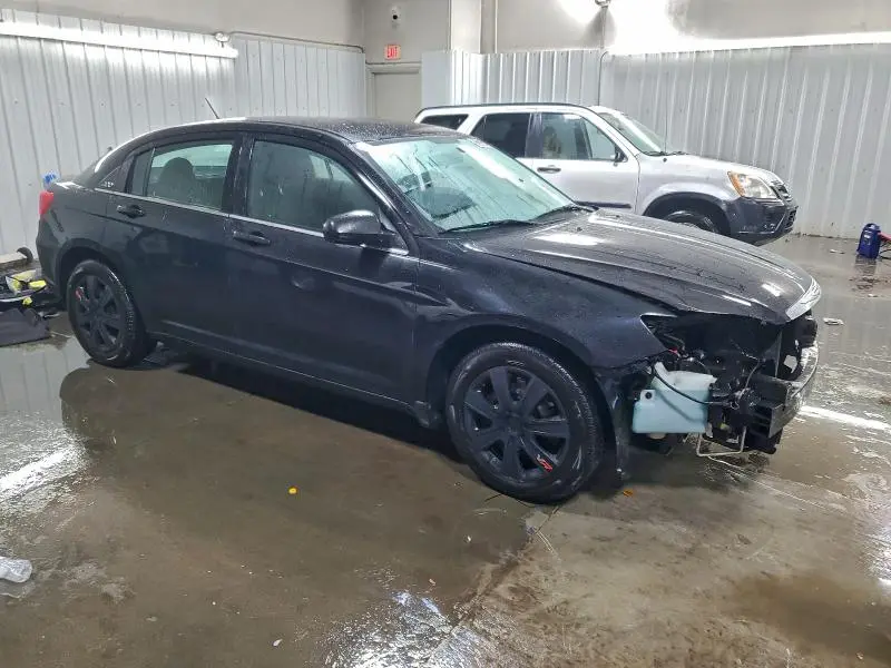 2013 CHRYSLER 200 LX  