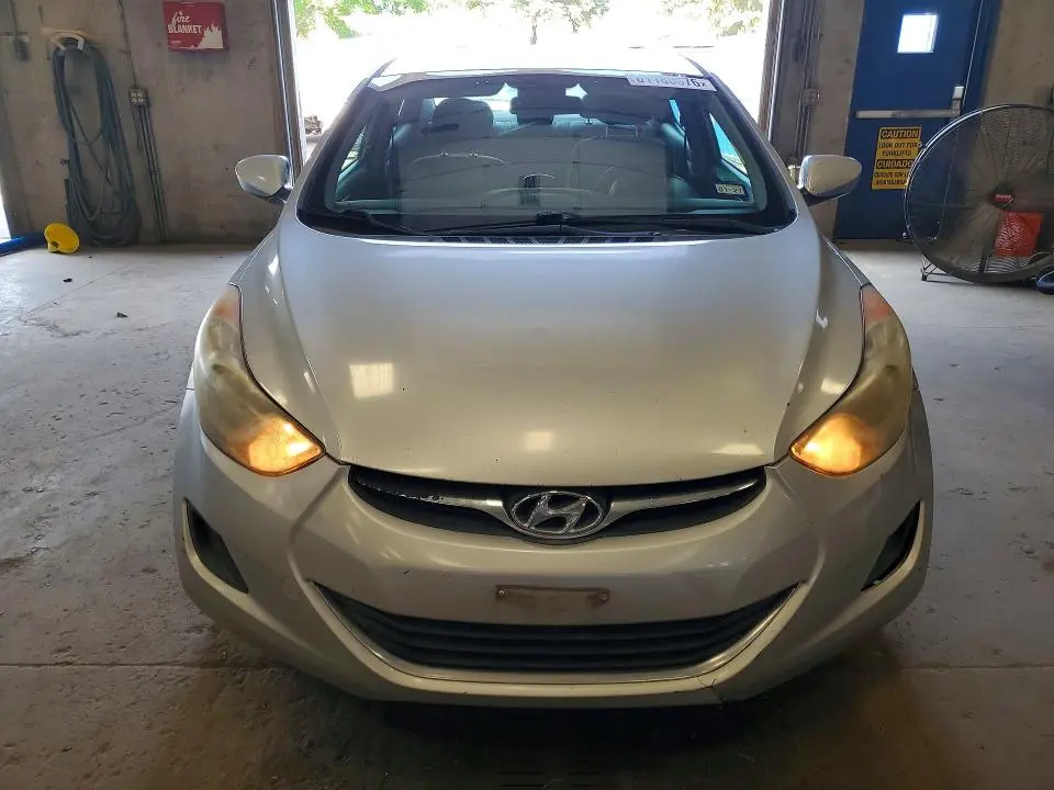 2011 HYUNDAI ELANTRA GLS  