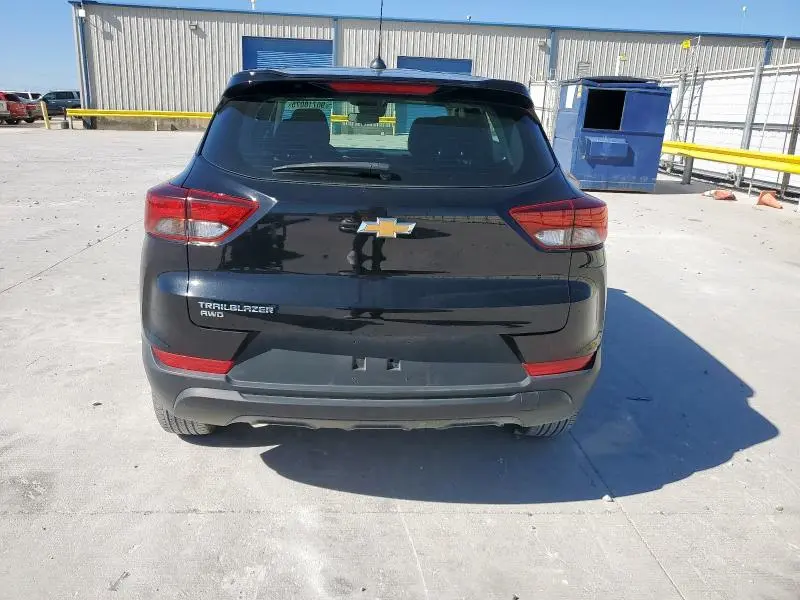 2023 CHEVROLET TRAILBLAZER LS  