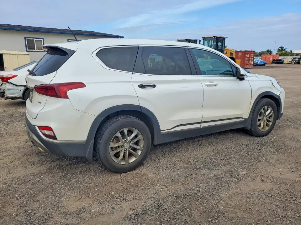 2020 HYUNDAI SANTA FE SE  