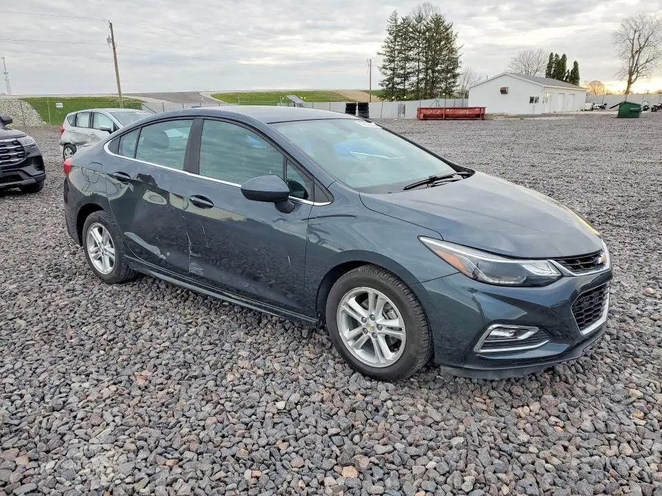 2017 CHEVROLET CRUZE LT  