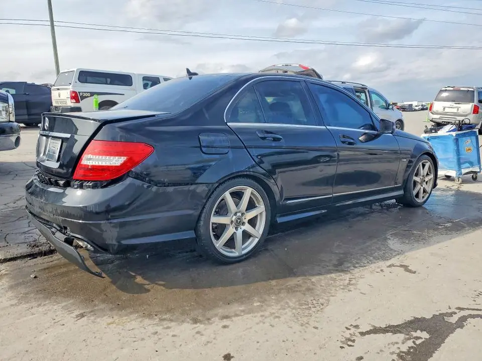 2012 MERCEDES-BENZ C 250  