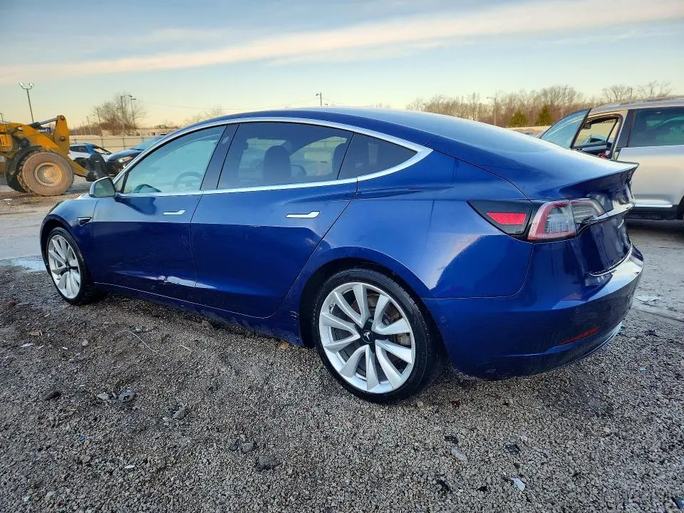 2018 TESLA MODEL 3   