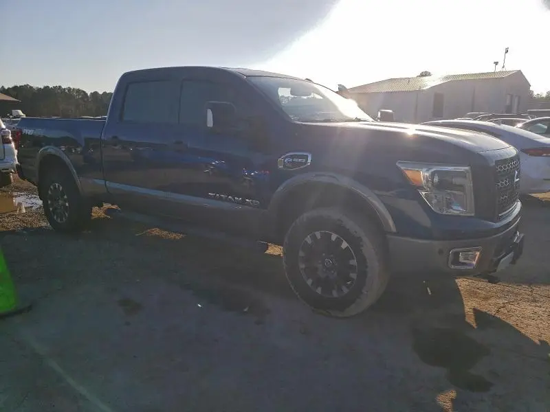 2016 NISSAN TITAN XD SL  