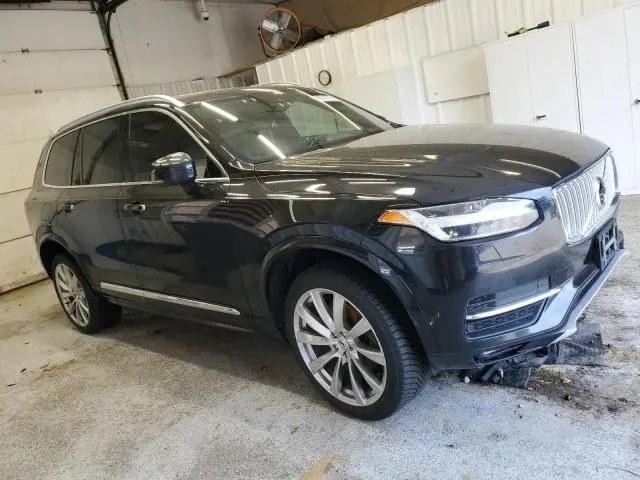 2016 VOLVO XC90 T6  