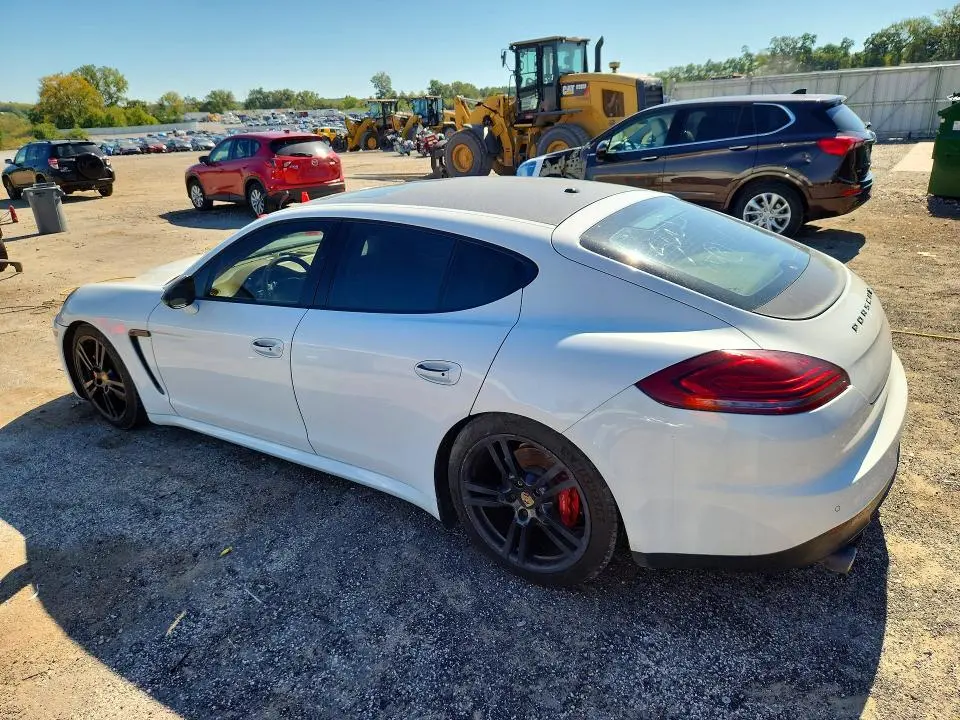 2015 PORSCHE PANAMERA 2  