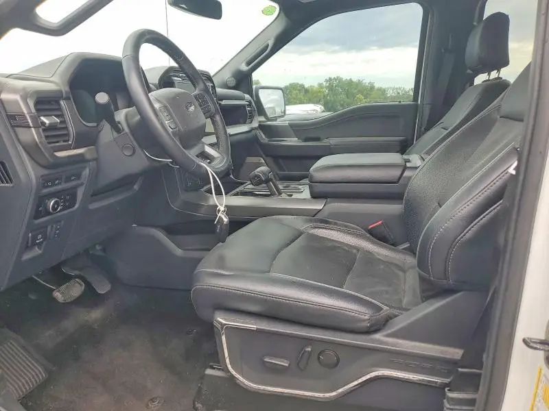 2024 FORD F150 LARIAT  