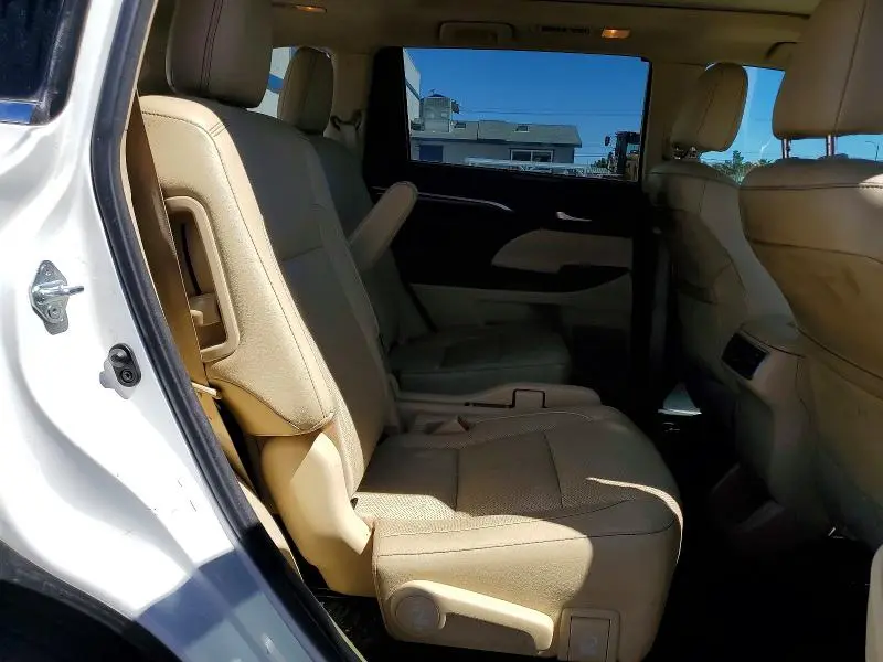 2018 TOYOTA HIGHLANDER LIMITED PLATINUM  