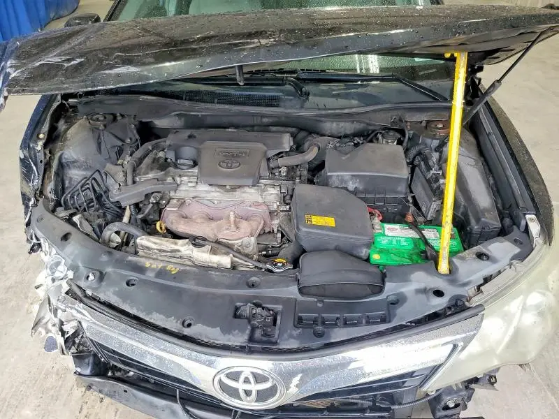 2014 TOYOTA CAMRY LE  