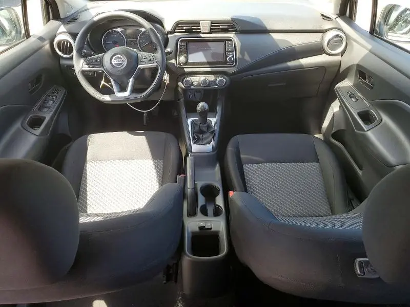 2022 NISSAN VERSA S  