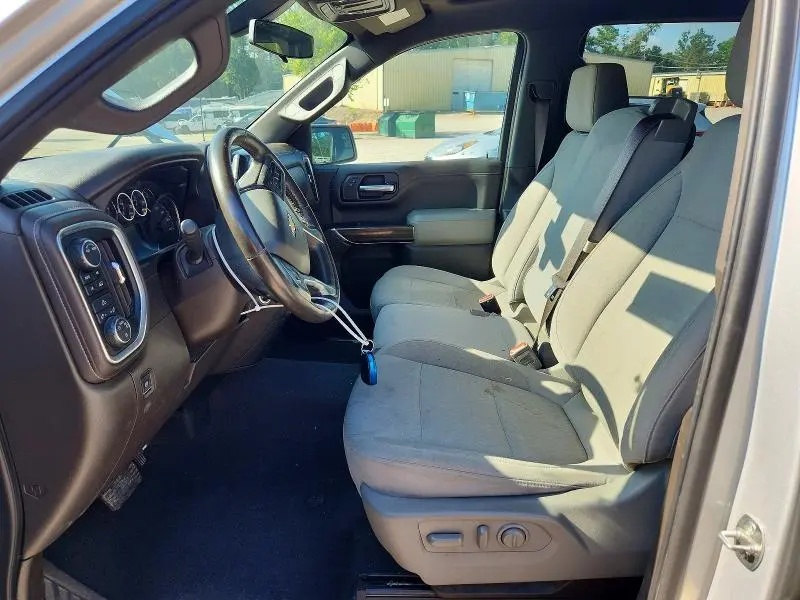 2021 CHEVROLET SILVERADO K1500 LT  