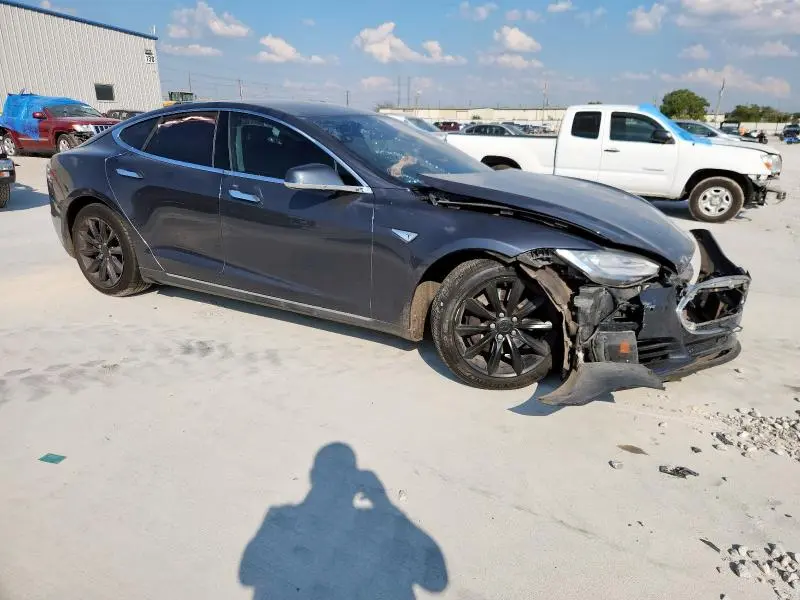 2015 TESLA MODEL S 70D  