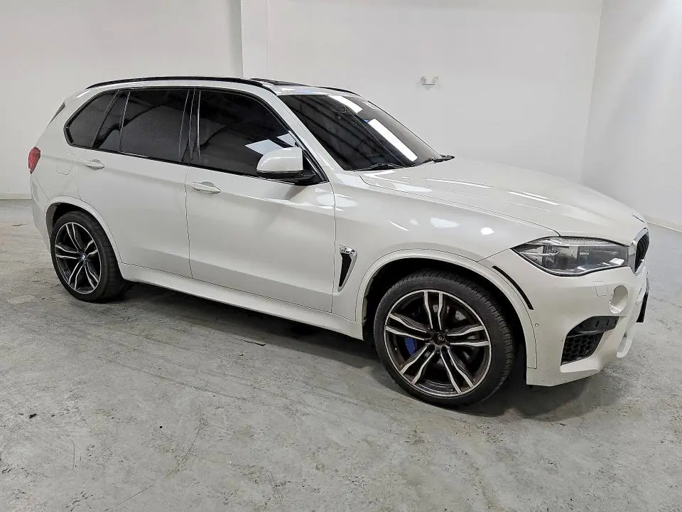 2016 BMW X5 M  
