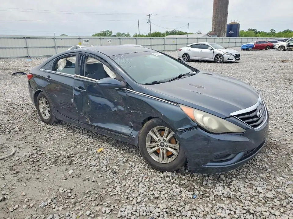 2011 HYUNDAI SONATA GLS  
