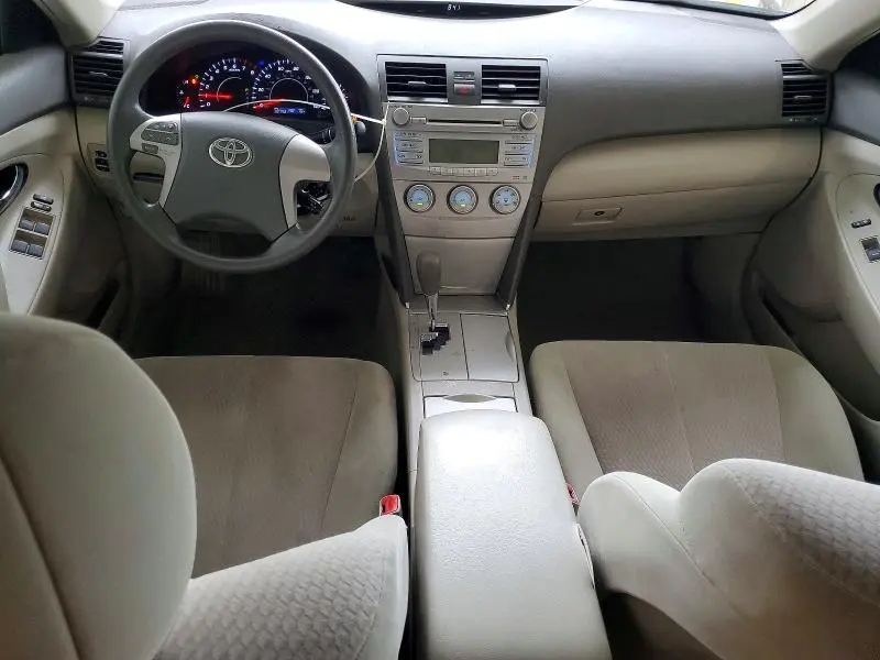 2010 TOYOTA CAMRY LE  