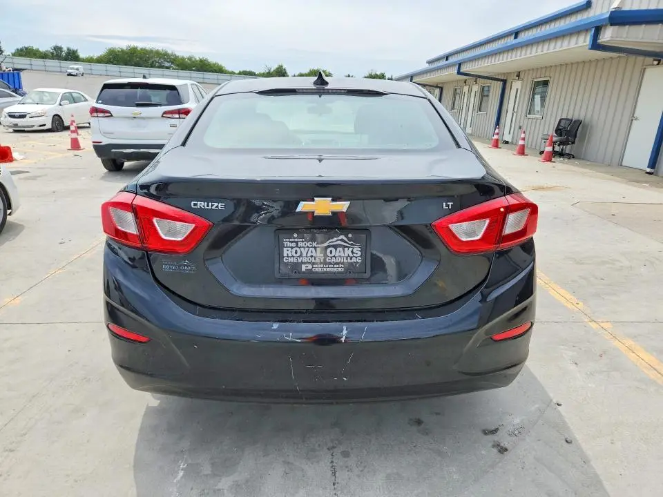 2019 CHEVROLET CRUZE LT  