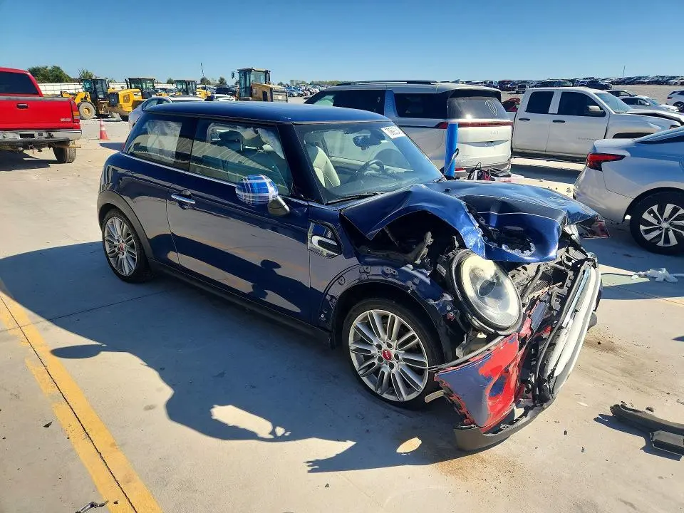 2014 MINI COOPER   