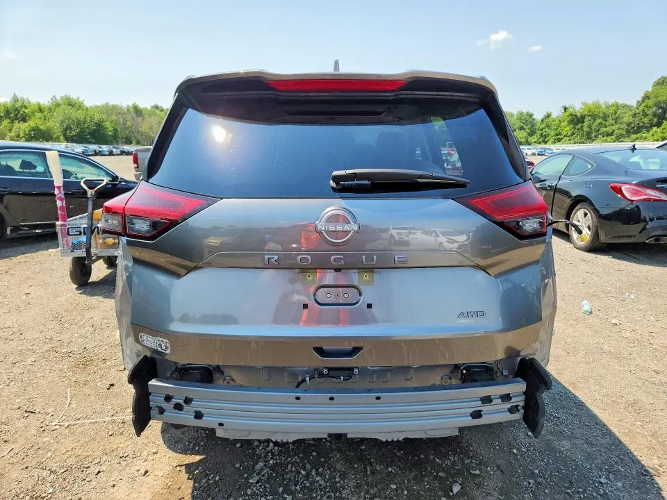 2025 NISSAN ROGUE SV  