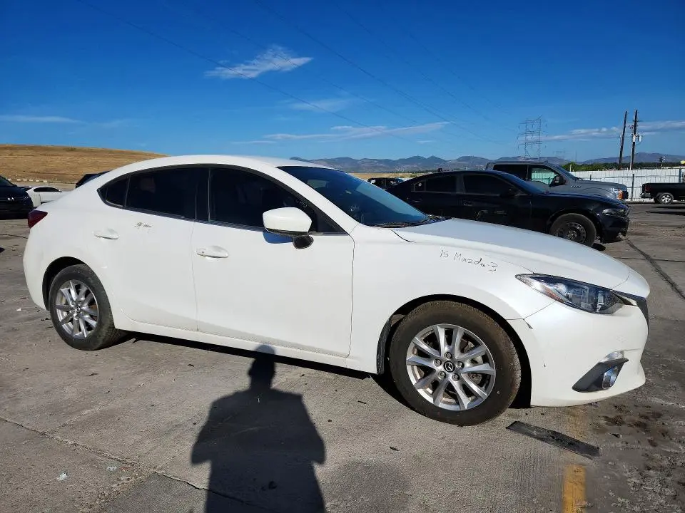 2015 MAZDA 3 TOURING  