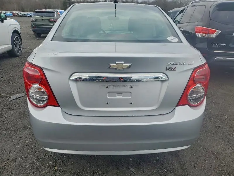 2014 CHEVROLET SONIC LT  