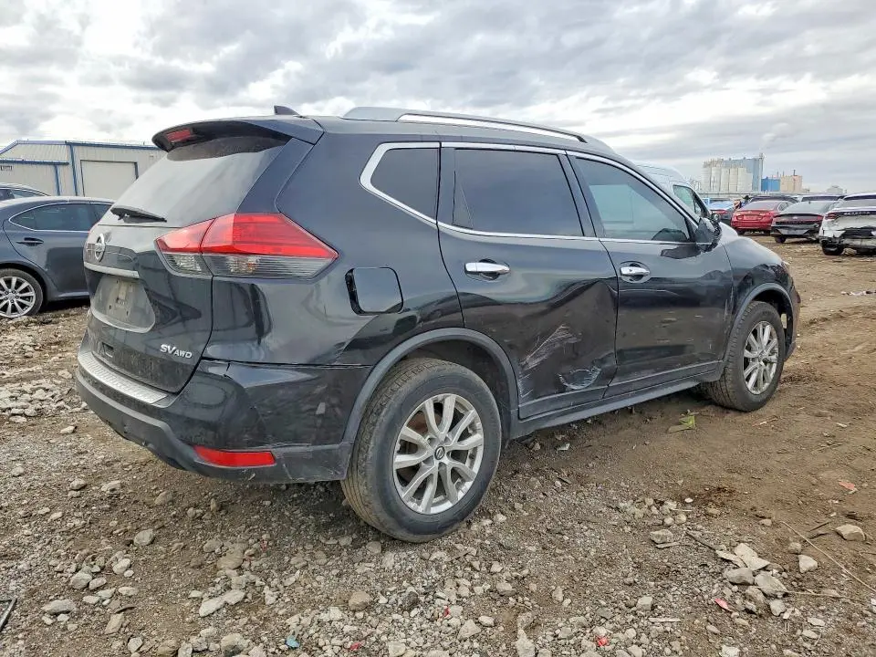 2017 NISSAN ROGUE SV  