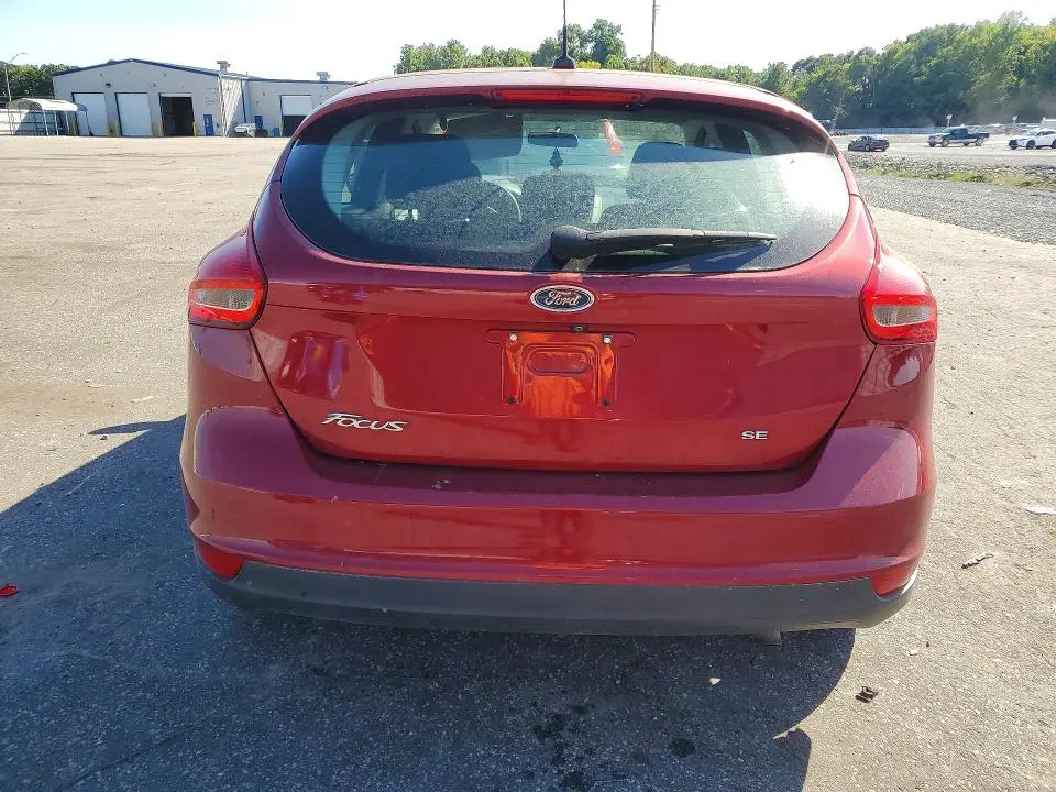 2017 FORD FOCUS SE  