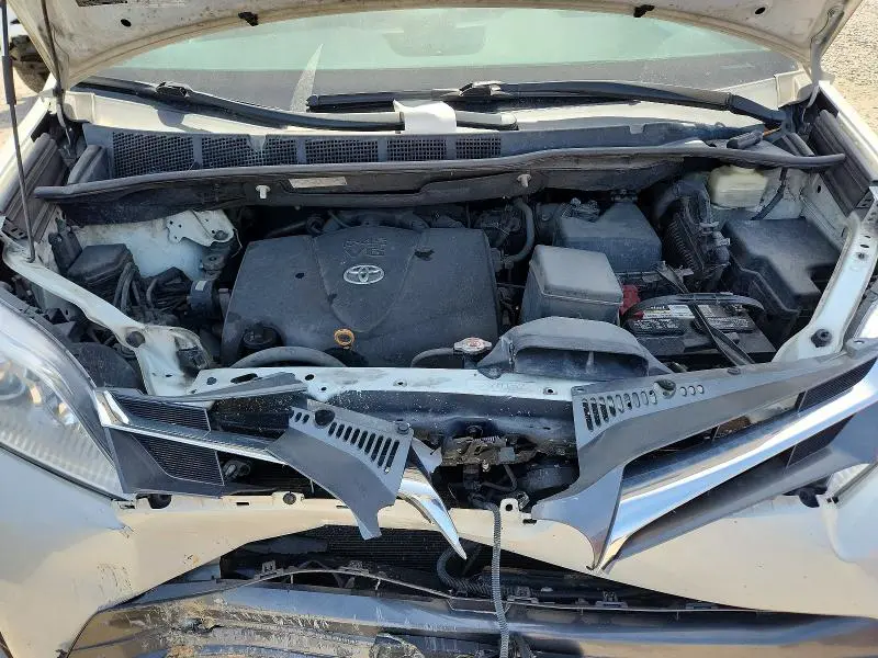 2018 TOYOTA SIENNA XLE PREMIUM 7-PASSENGER  