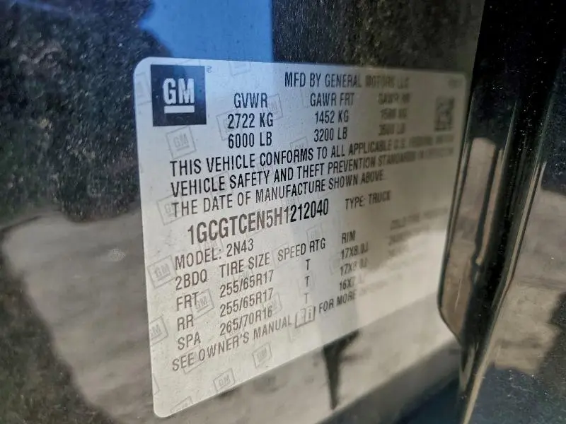 2017 CHEVROLET COLORADO LT  