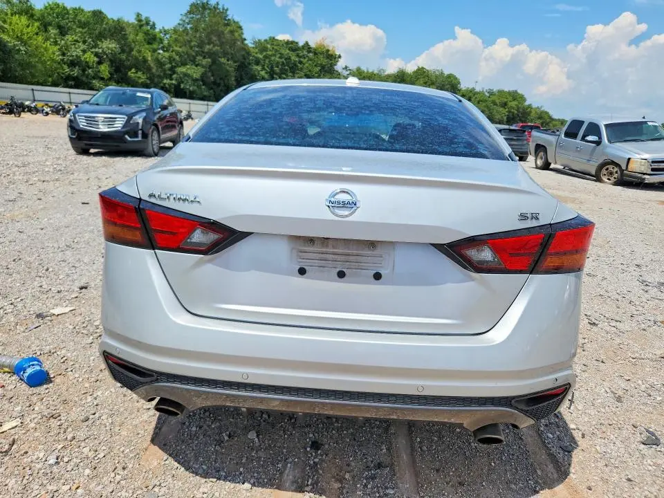 2020 NISSAN ALTIMA SR  