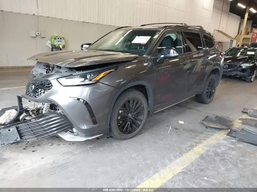 2023 TOYOTA HIGHLANDER XSE