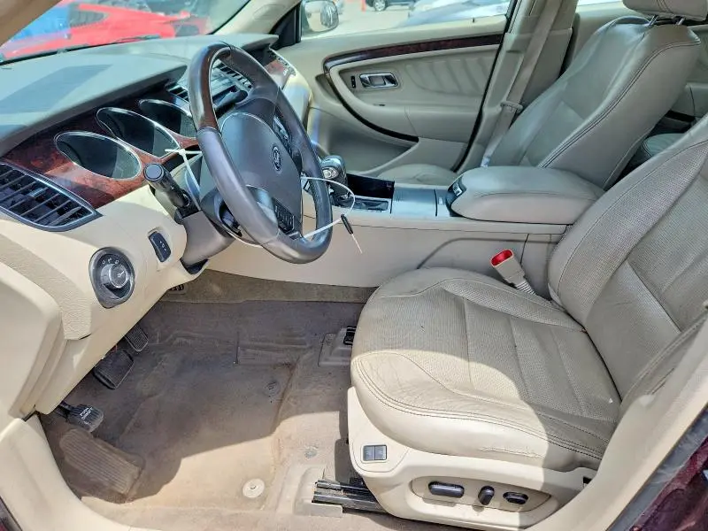 2011 FORD TAURUS LIMITED  