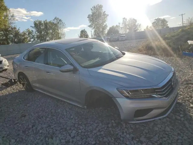 2021 VOLKSWAGEN PASSAT SE  