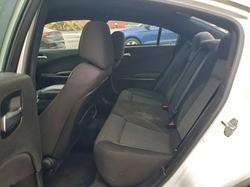 2015 DODGE CHARGER SE  