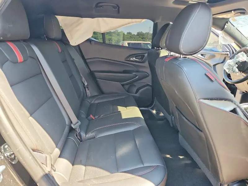 2025 CHEVROLET TRAX 2RS  