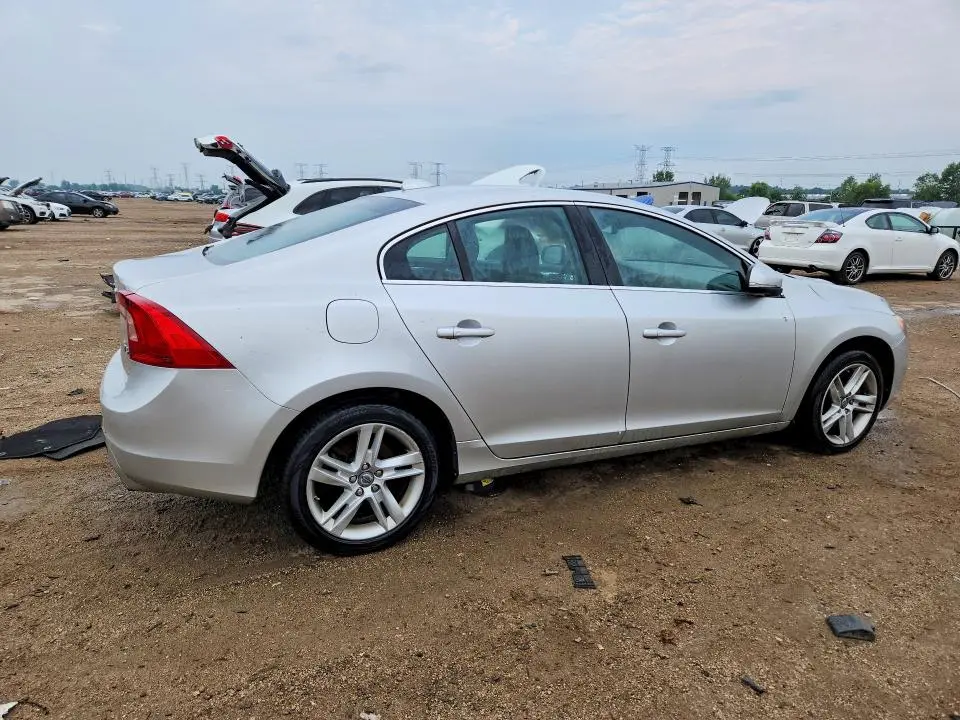 2014 VOLVO S60 T5  