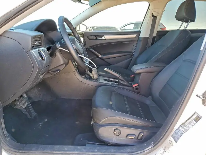 2021 VOLKSWAGEN PASSAT SE  