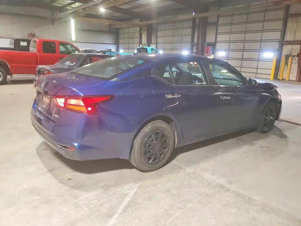 2019 NISSAN ALTIMA S  