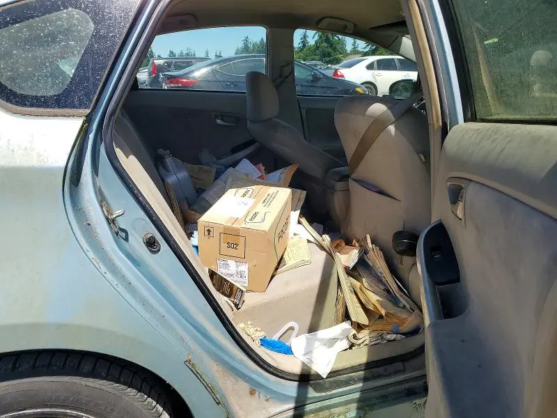 2013 TOYOTA PRIUS TWO  