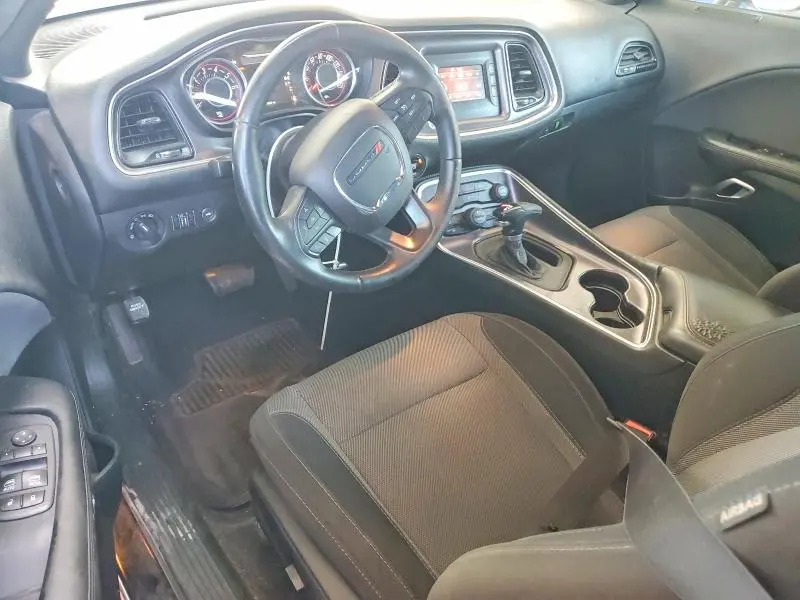 2016 DODGE CHALLENGER SXT  