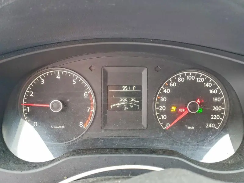 2013 VOLKSWAGEN JETTA BASE  