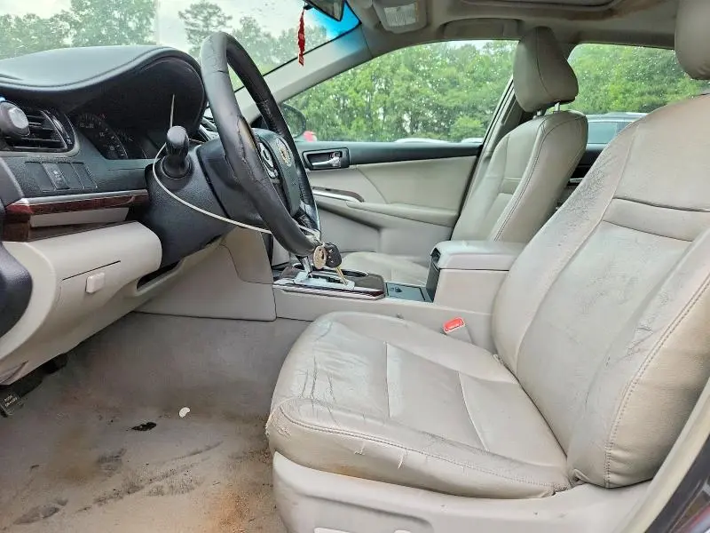 2012 TOYOTA CAMRY XLE  