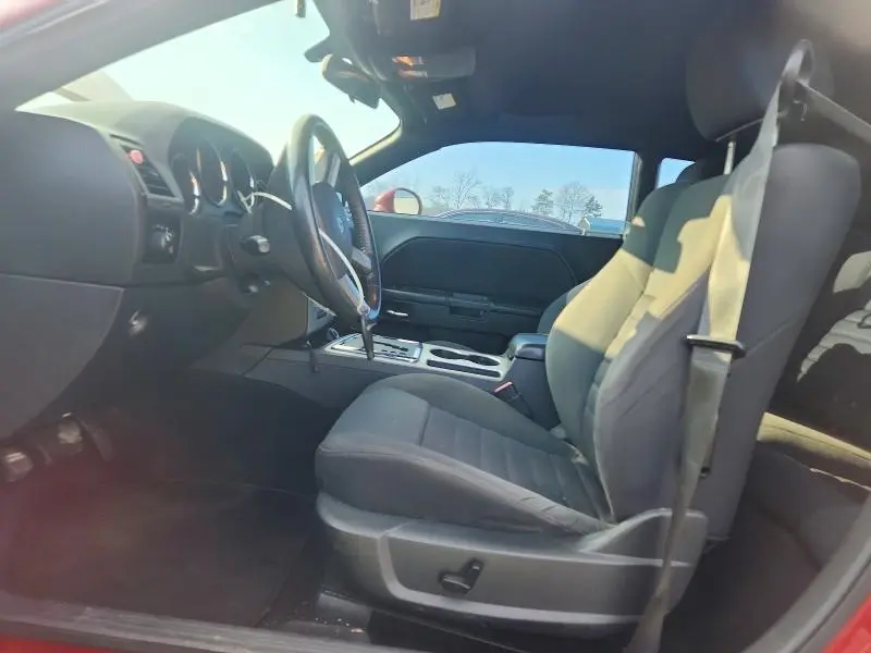 2010 DODGE CHALLENGER SE  