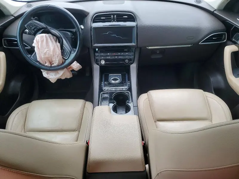 2017 JAGUAR F-PACE PRESTIGE  