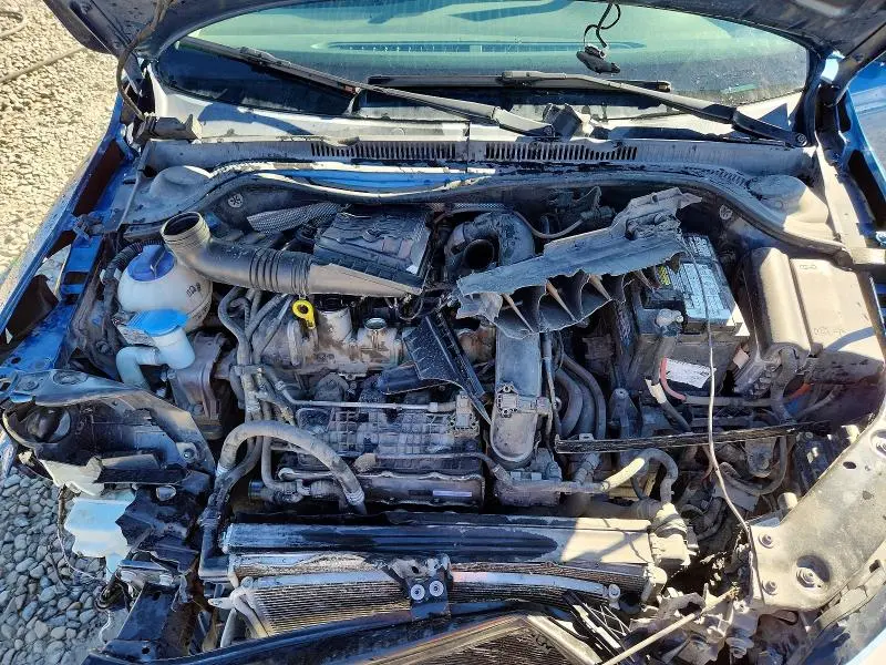2016 VOLKSWAGEN JETTA SE  