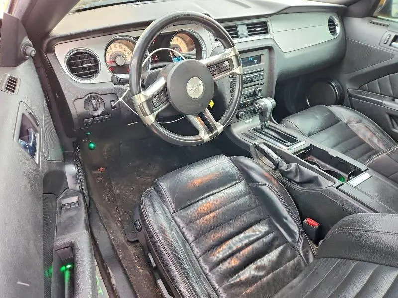 2011 FORD MUSTANG   