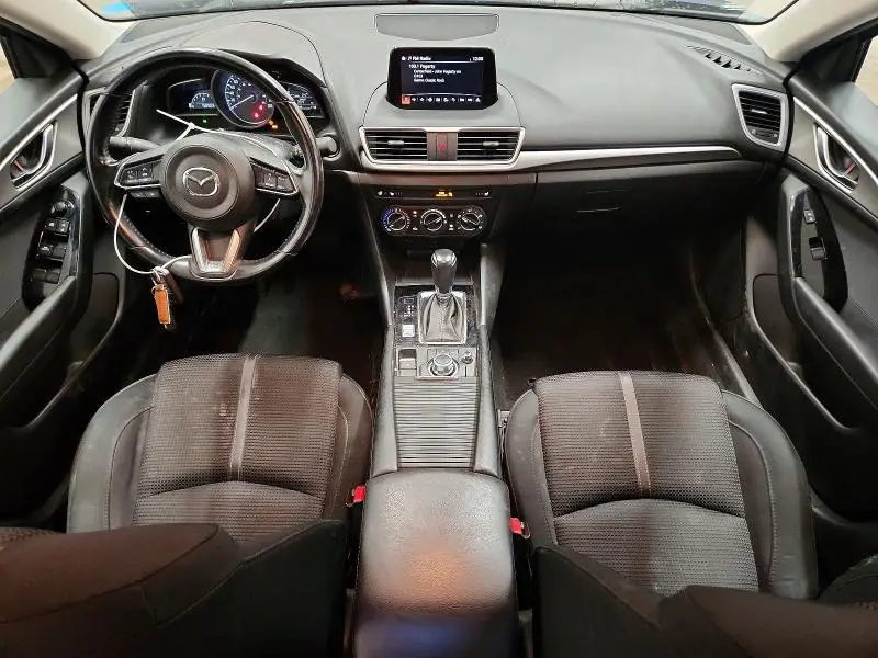 2018 MAZDA 3 GS  