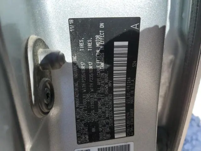 2019 TOYOTA SIENNA XLE